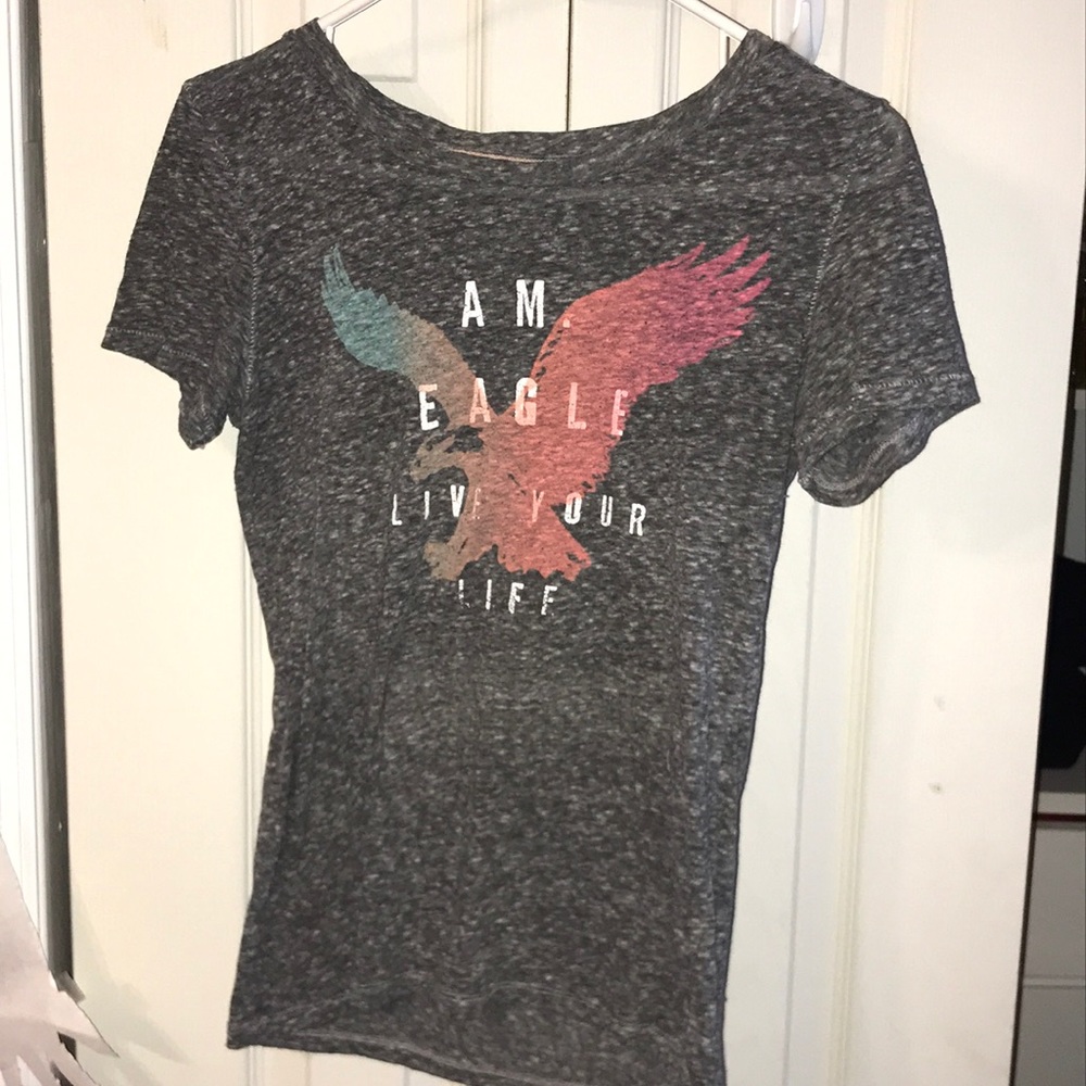 American Eagle t shirt